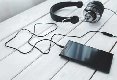 3:0！利物浦3角球破门，半场大胜西汉姆，三连胜稳了，冲进前五